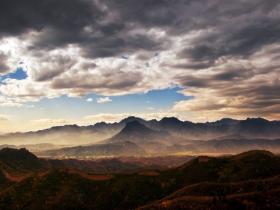 【自律哥觉察报告】第1200篇:如何正确应对人生中的问题?