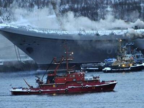 俄唯一航母火灾，大量白色烟雾冒出，啥情况？